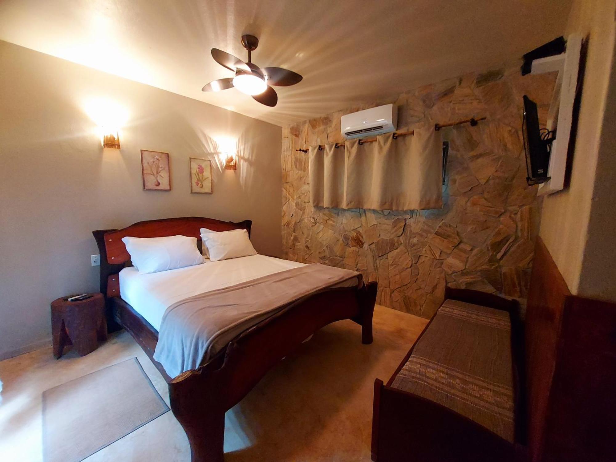 Salto Corumba Hotel Camping Clube Corumbá de Goiás Εξωτερικό φωτογραφία